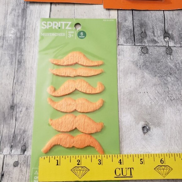 Lot of Mustaches - Picture 3 of 4